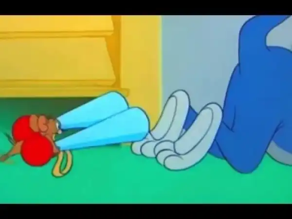 Video: Tom And Jerry English Episodes - Hic cup Pup